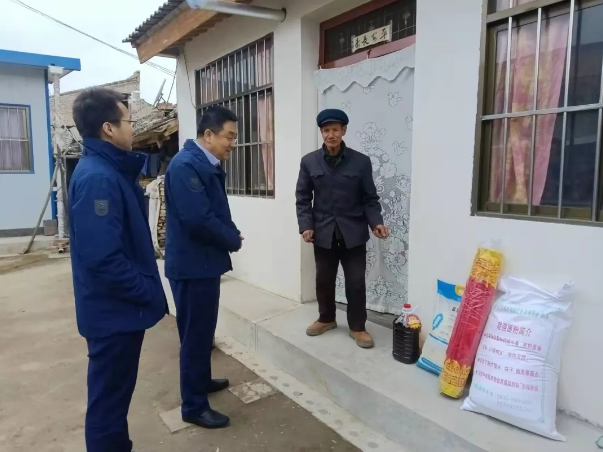 乐动网页版·官方站在线登入-乐动(中国)
深入帮扶村开展春节慰问(图2)