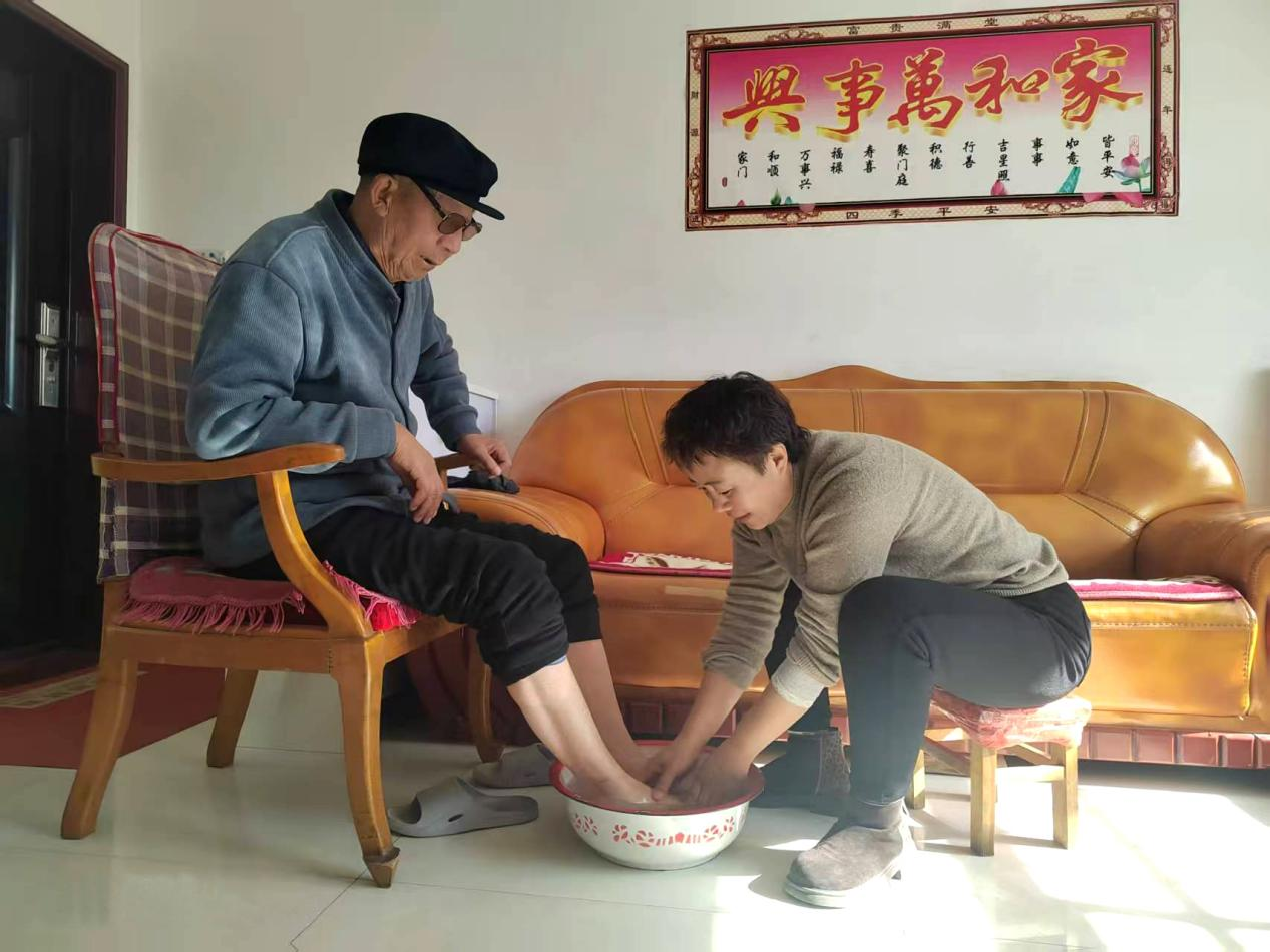 中共乐动网页版·官方站在线登入-乐动(中国)
委员会关于对2024年度“产投榜样”进行公示的公告(图5) 中共乐动网页版·官方站在线登入-乐动(中国)
委员会关于对2024年度“产投榜样”进行公示的公告(图5)